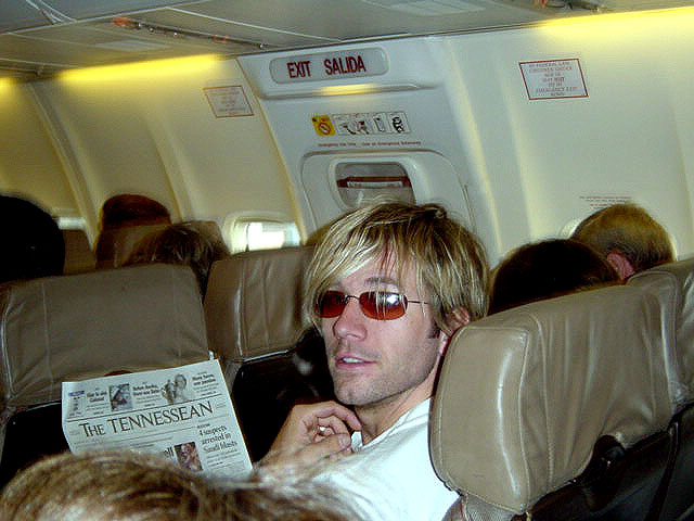 aaron_on_the_plane_to_a9782.jpg